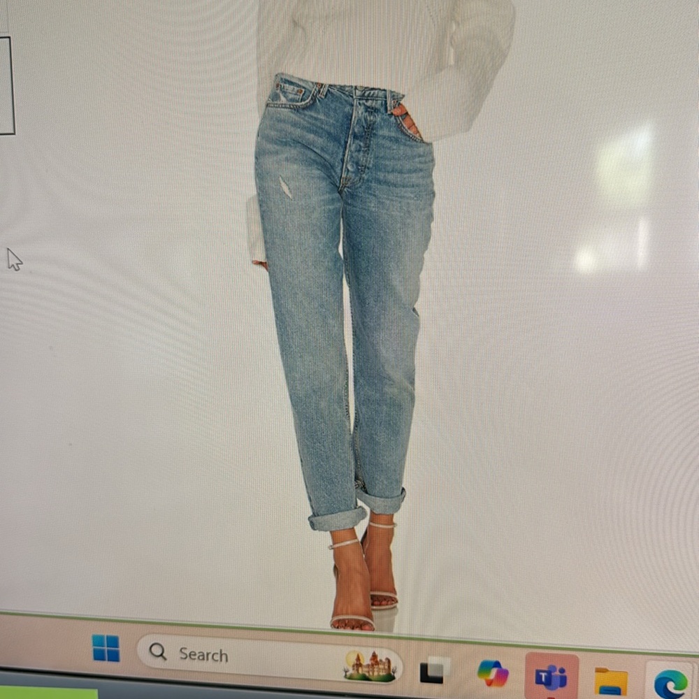 GRLFRND Helena straight leg Jean excellent condition